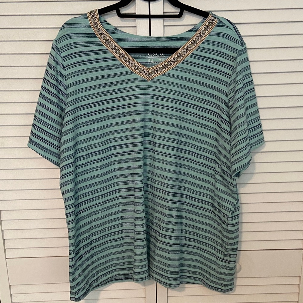 Denim & Co. Printed Textured Knit Embroidered V-Neck Top Gulf Blue 2X